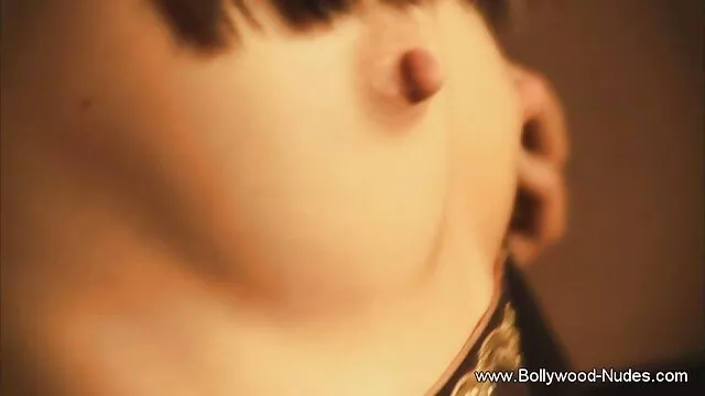 a COUGAR da indústria pornográfica Stacy Silver quer-te com vídeo de pornô comendo ela.