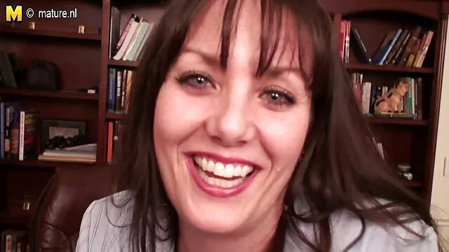 Uma Milf quero ver vídeo pornô de mulher negra de primeira em mamada caseira.