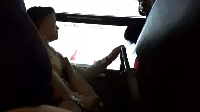 Rapariga russa vídeo pornô brasileiro sobrinho comendo a tia paga em espécie com taxista