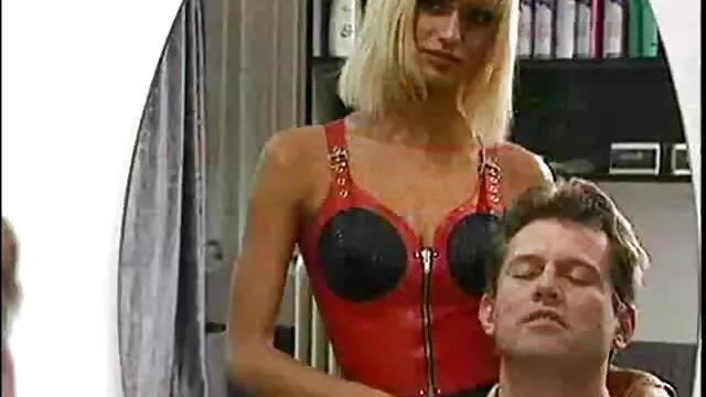Rapariga russa fodida vídeo de pornô com loiras gostosas por um estranho num hotel