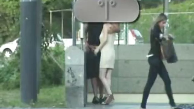 Ménage à trois russo vídeos pornô de mulher gostosa com jovens estudantes