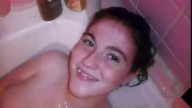 O Riley Reid levou uma pila preta vídeo pornô da mulher negra Gigante o mais longe possível.
