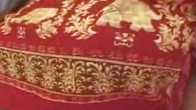 Rose Monroe monta um pau duro de pedra a ser fodido no rabo com uma Vaqueira vídeo pornô brasileiro mulher transando invertida
