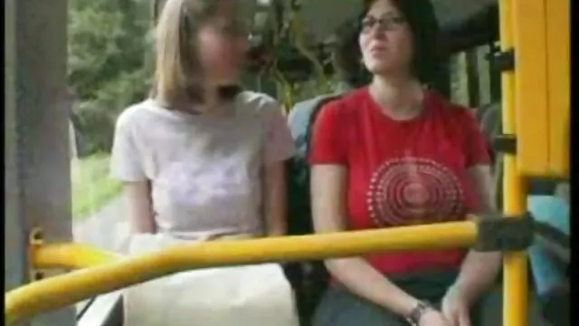 O Pai Natal faz duas lésbicas vídeo de pornô com novinha uma pila enorme