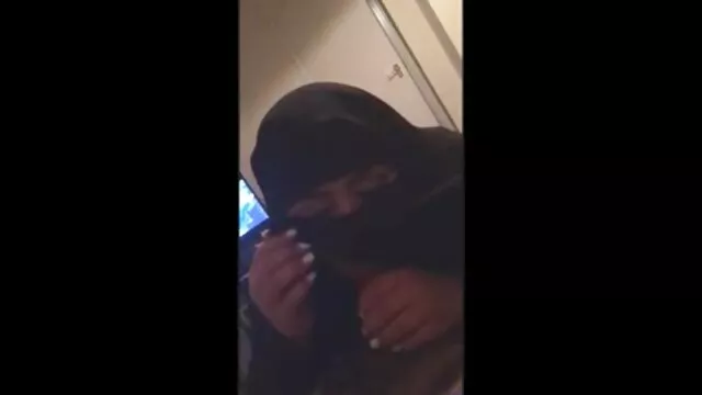 Sexo rápido com um amante vestido vídeo pornô de mulheres ruivas