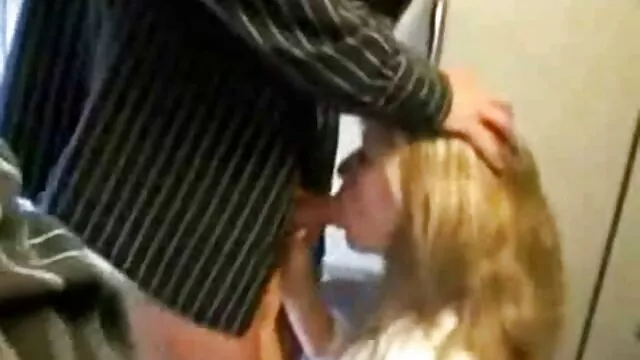 Ruiva COUGAR de vibrador com cinta, quero esmagar o vídeo pornô só das brasileiras jizz de uma rapariga adulta.