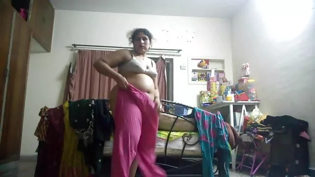 Russo bbw com meias a tocar vibrador ao estilo cãozinho em privado videos de sexo gratis coroas